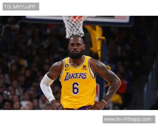 湖人近期表现低迷并非东詹责任缺乏攻防兼备球员与大个子成隐忧