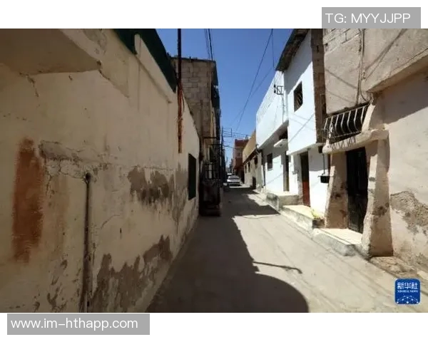 惠特摩尔在中餐馆得知被交易消息未曾想过回家乡